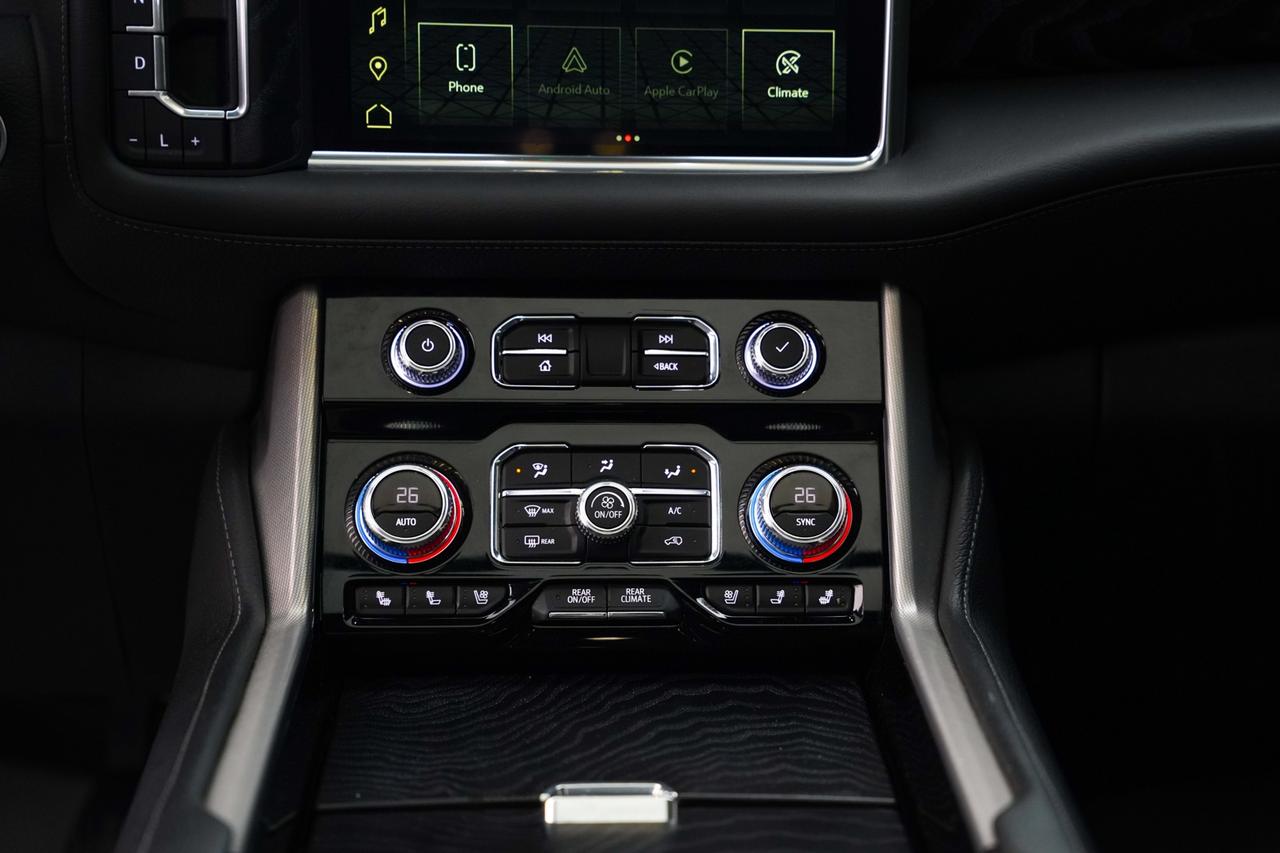 2022 GMC Yukon XL Denali 4WD Photo