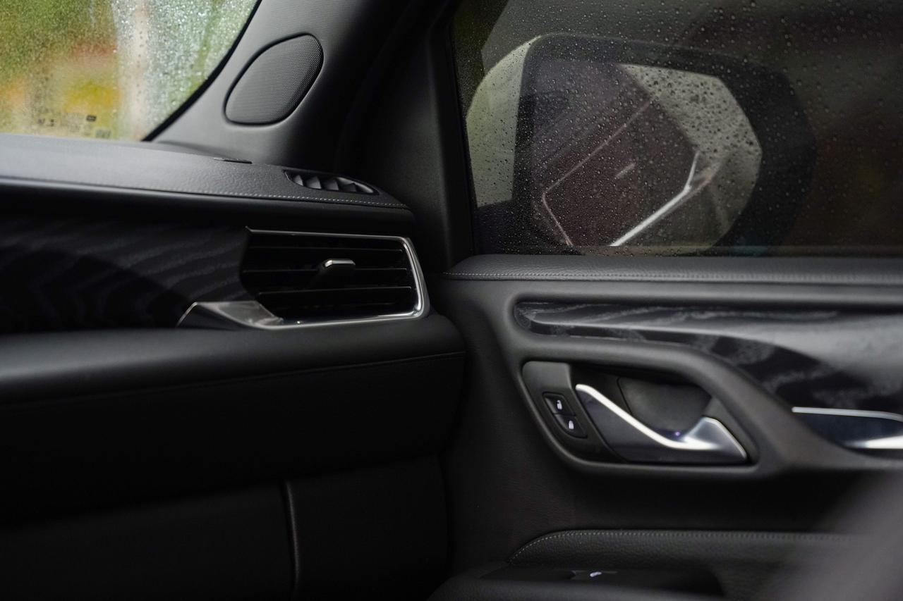 2022 GMC Yukon XL Denali 4WD Photo