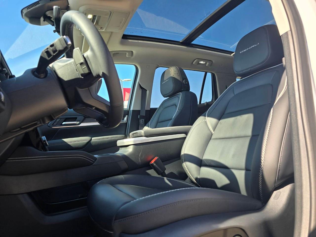 2027 GMC Terrain AWD Denali Photo