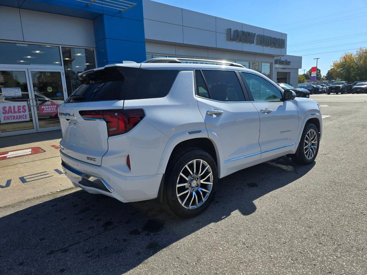 2027 GMC Terrain AWD Denali Photo