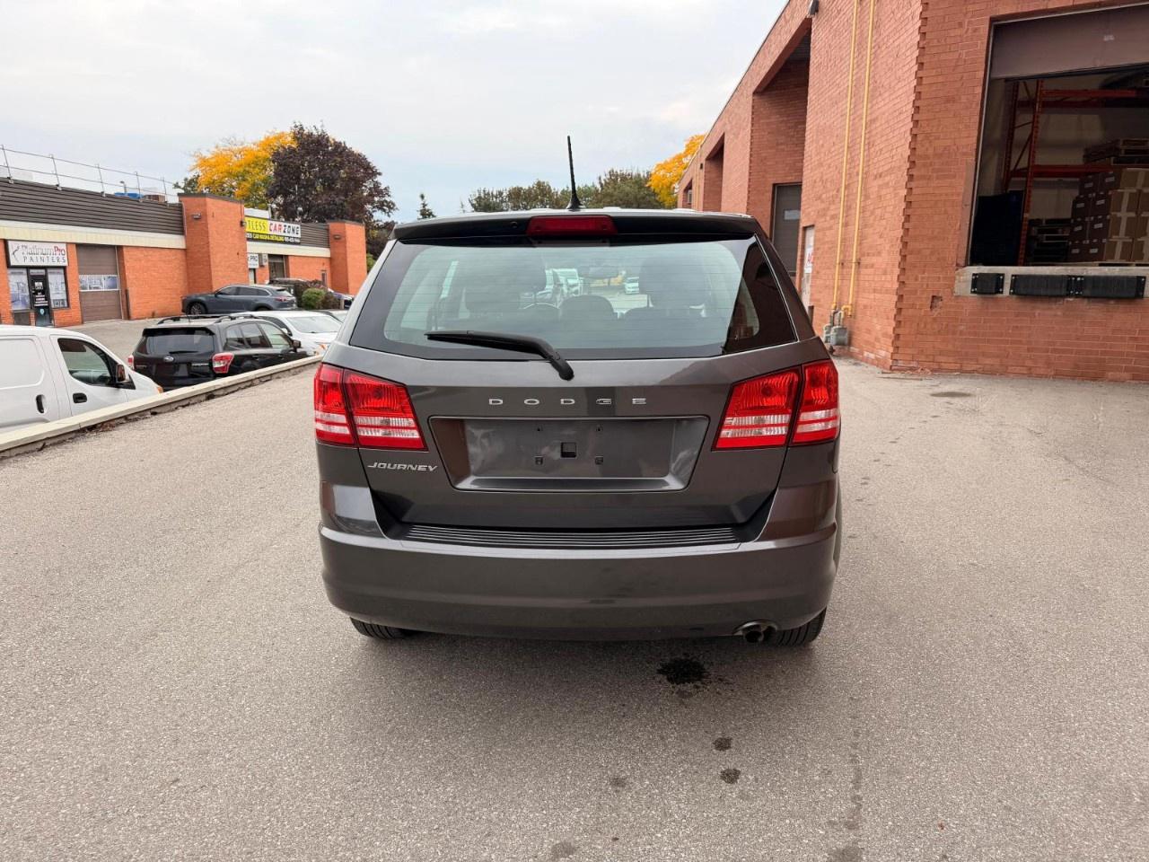 2017 Dodge Journey FWD 4dr Canada Value Pkg Photo