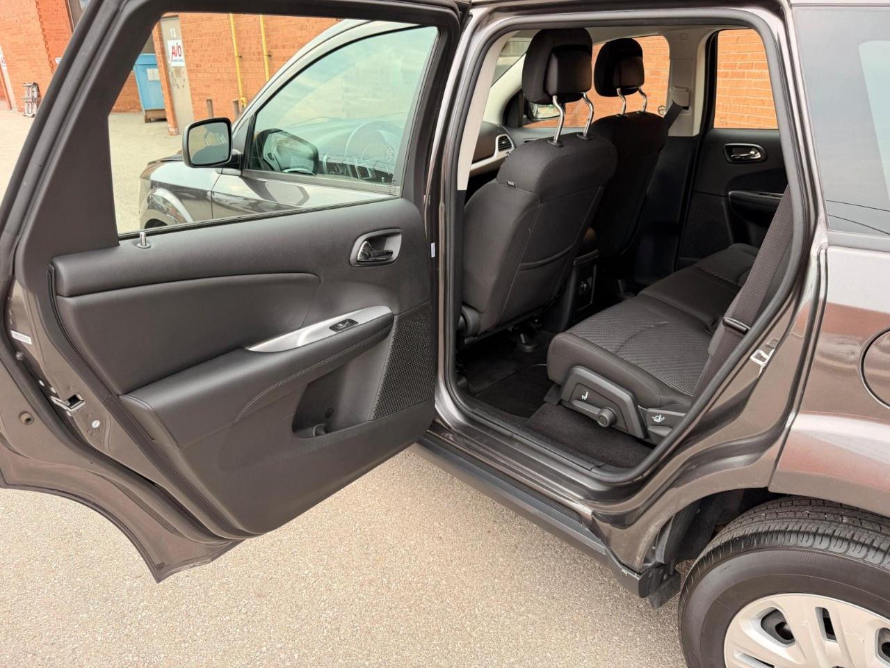 2017 Dodge Journey FWD 4dr Canada Value Pkg Photo