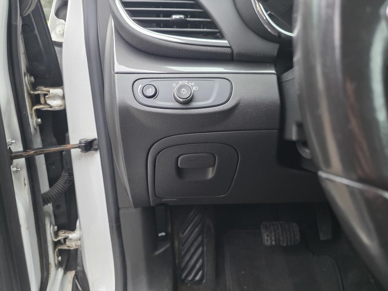 2019 Buick Encore Preferred FWD Photo