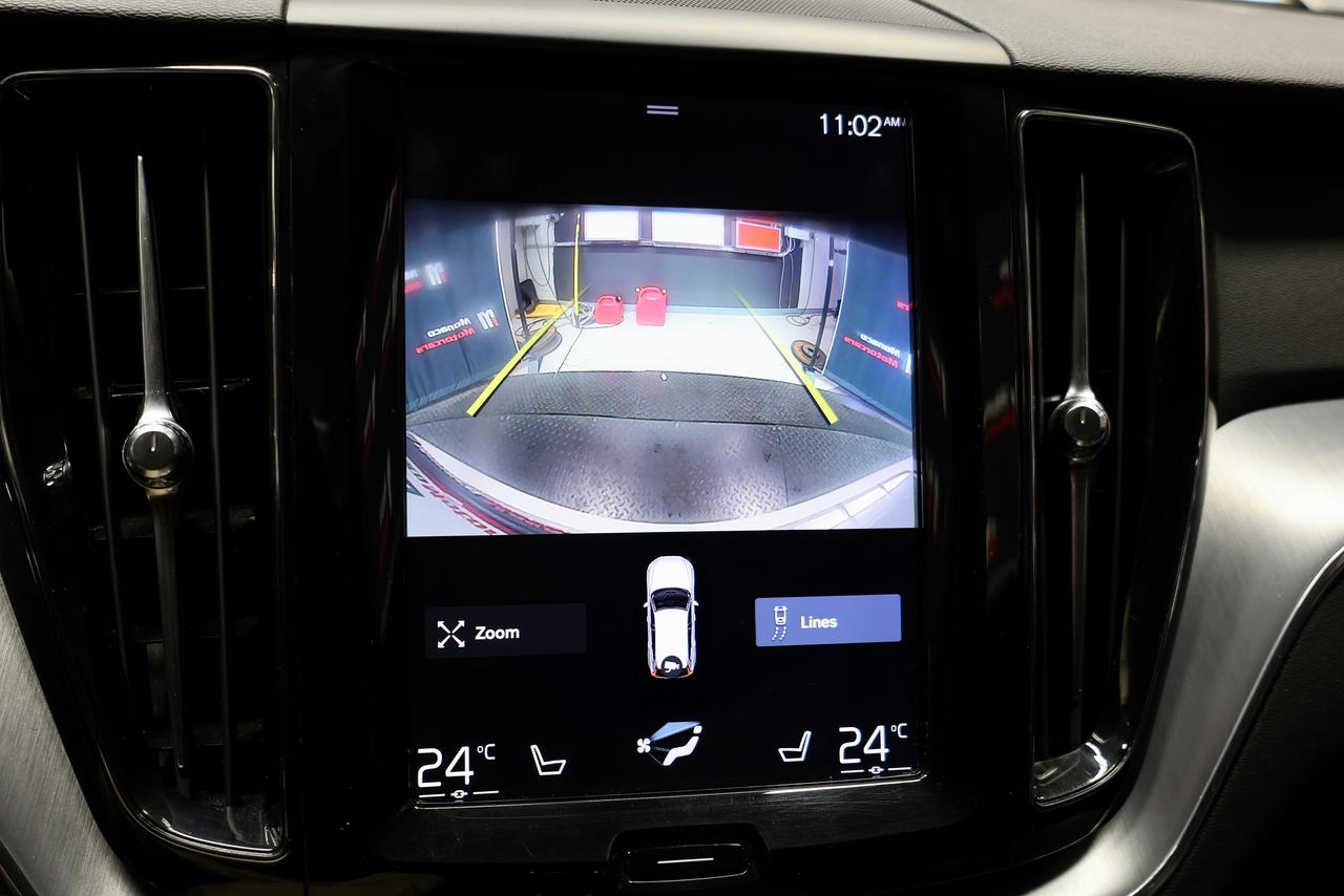 2019 Volvo XC60 T6 AWD - PANO|NAVI|CAMERA|LANEKEEP Photo
