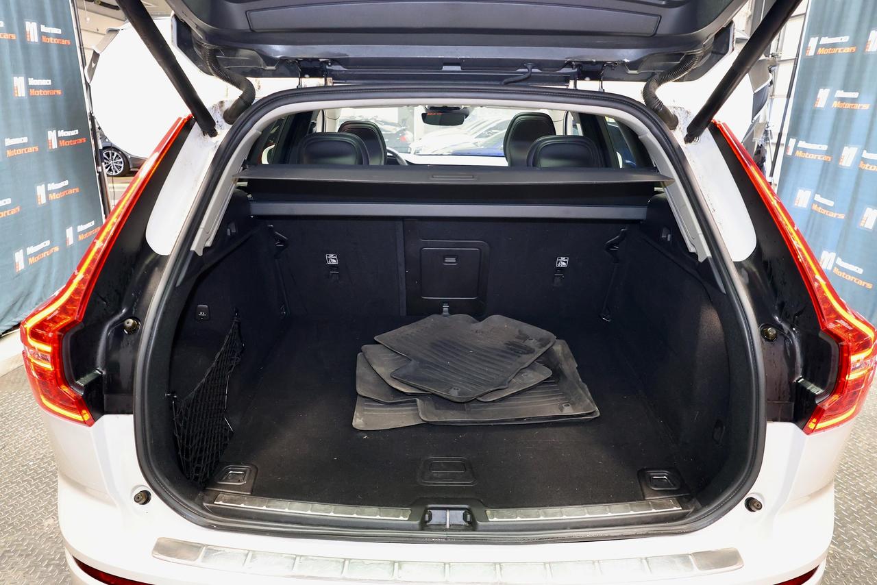 2019 Volvo XC60 T6 AWD - PANO|NAVI|CAMERA|LANEKEEP Photo