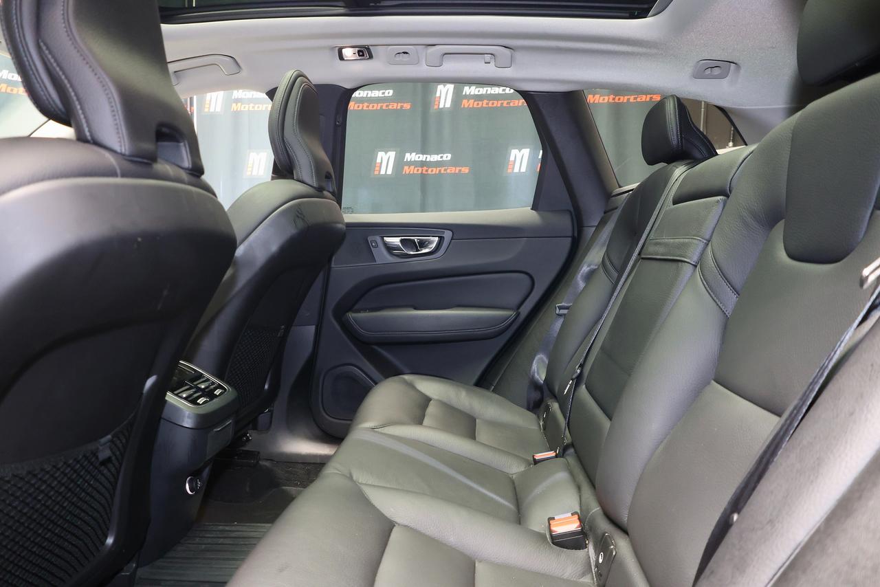 2019 Volvo XC60 T6 AWD - PANO|NAVI|CAMERA|LANEKEEP Photo