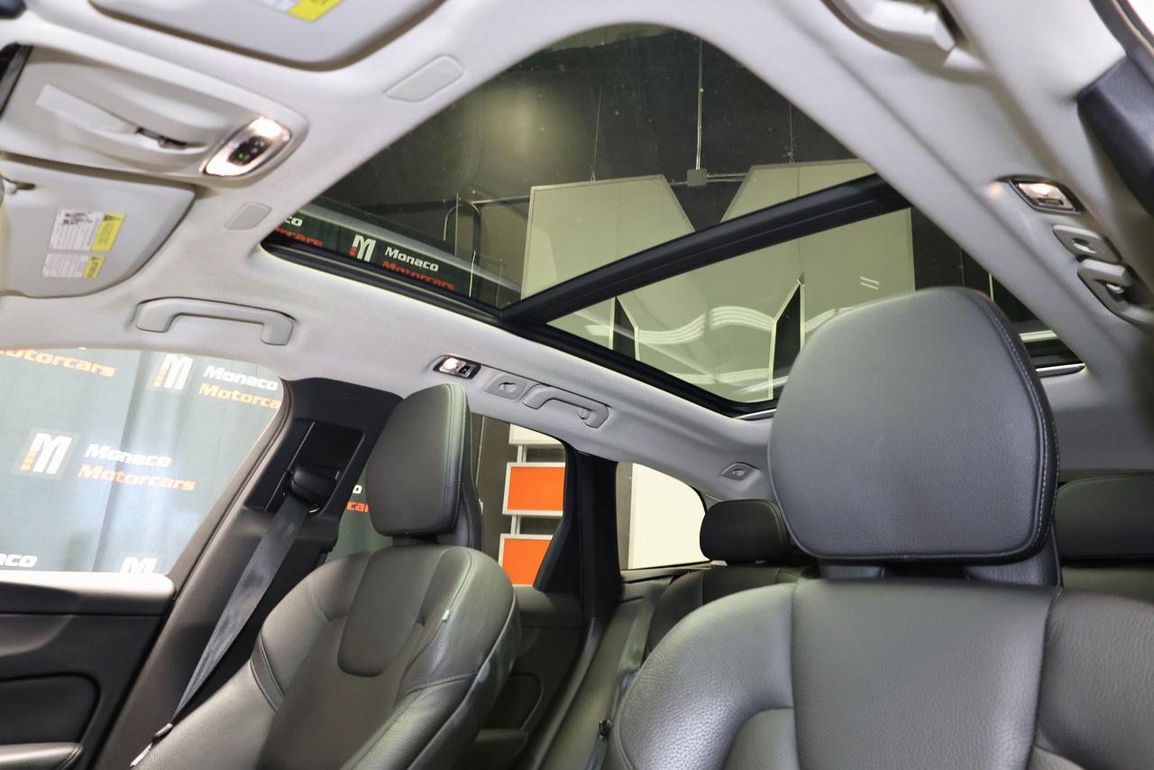 2019 Volvo XC60 T6 AWD - PANO|NAVI|CAMERA|LANEKEEP Photo