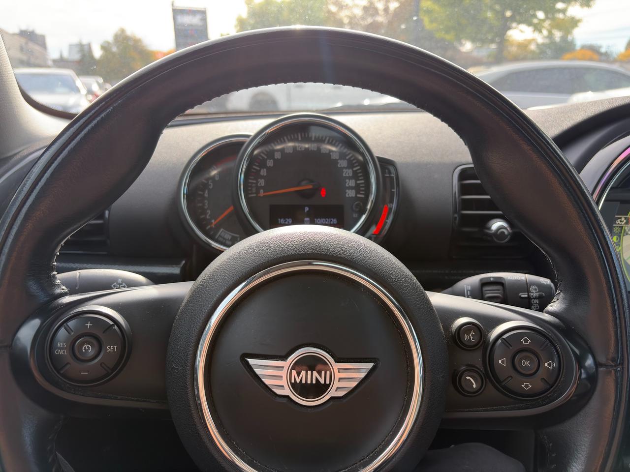 2018 MINI Cooper Clubman Cooper Photo