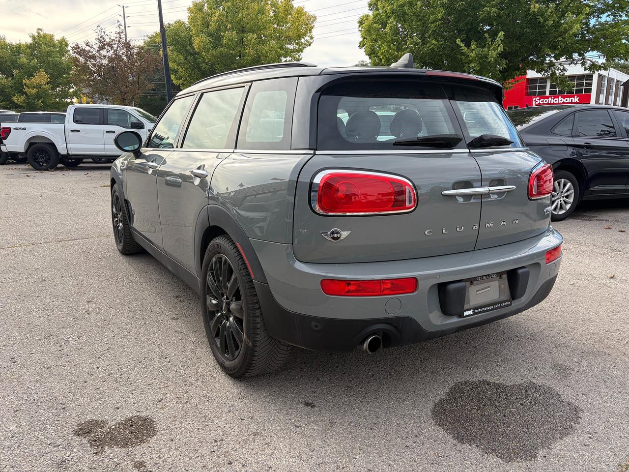 2018 MINI Cooper Clubman Cooper Photo