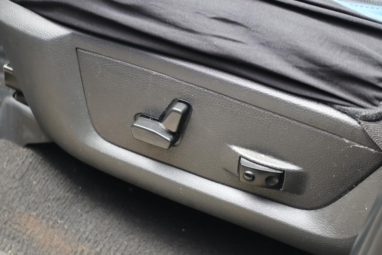 2010 Dodge Ram 1500 SPORT 5.7L HEMI - AS-IS| AS-TRADED Photo