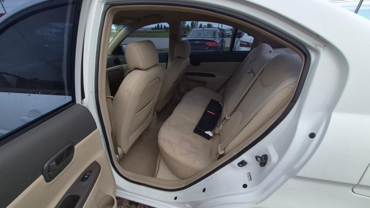 2006 Hyundai Accent GL, RUNS AND DRIVES GREAT, AS IS SPECIAL Photo