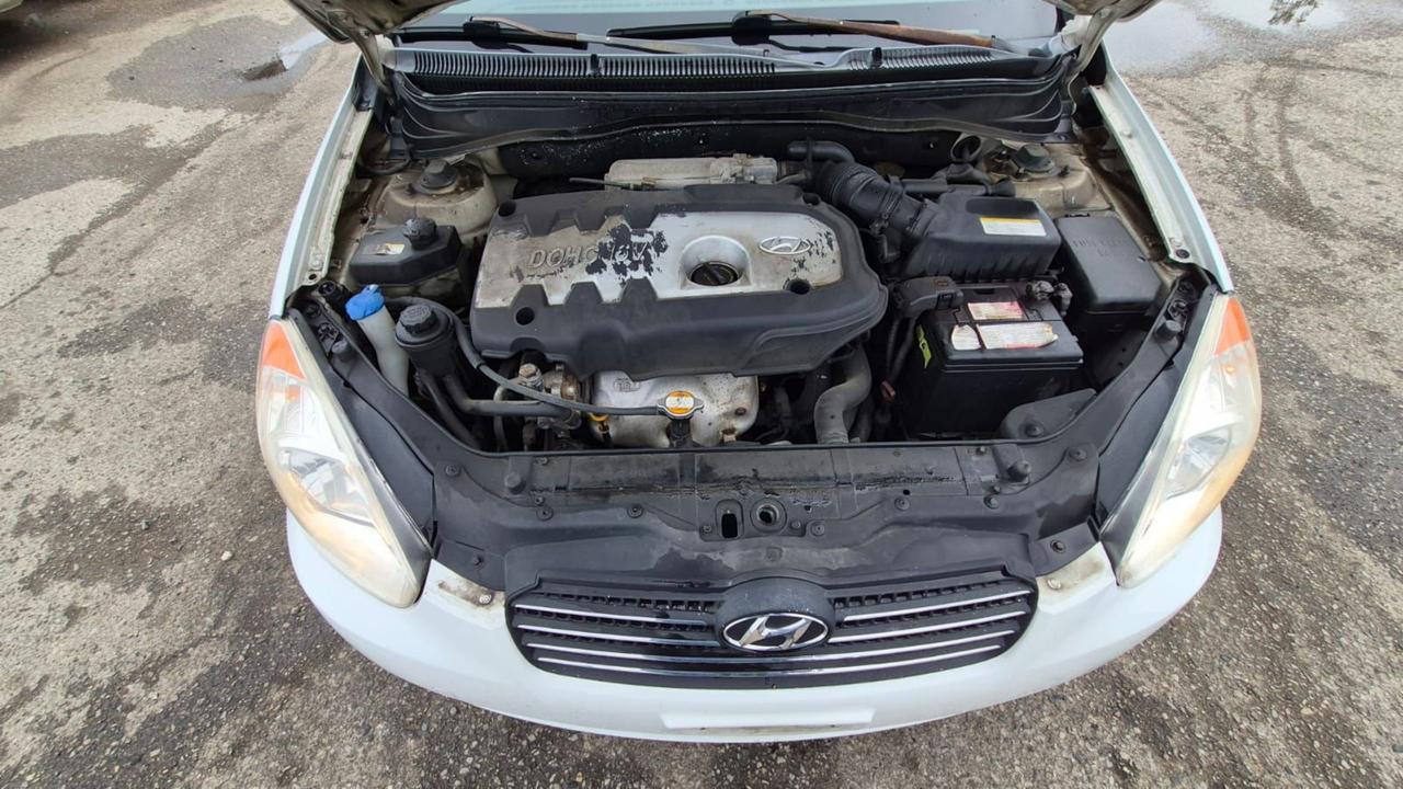 2006 Hyundai Accent GL, RUNS AND DRIVES GREAT, AS IS SPECIAL Photo