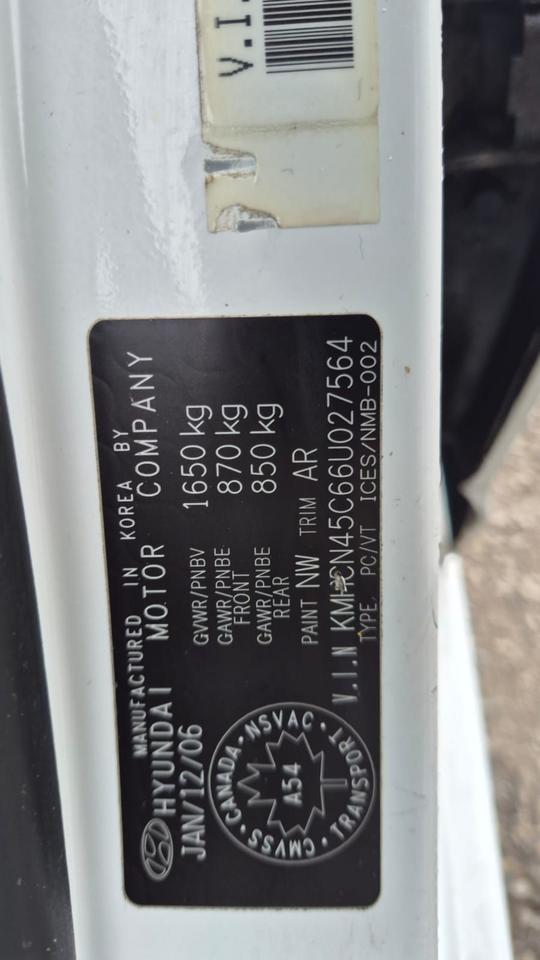 2006 Hyundai Accent GL, RUNS AND DRIVES GREAT, AS IS SPECIAL Photo