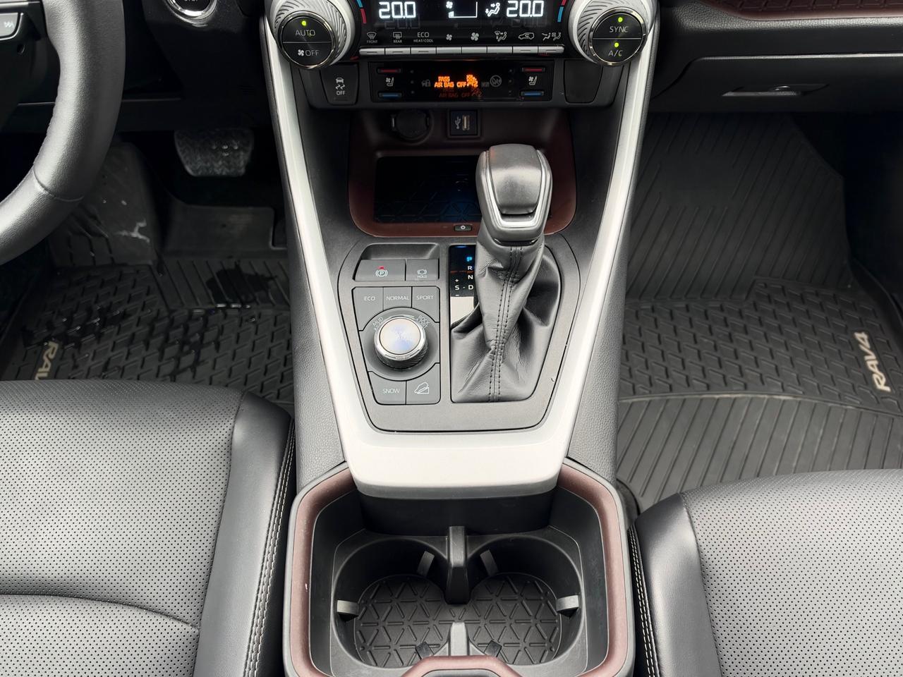 2024 Toyota RAV4 Limited TOP OF THE LINE-LIMITED! Photo
