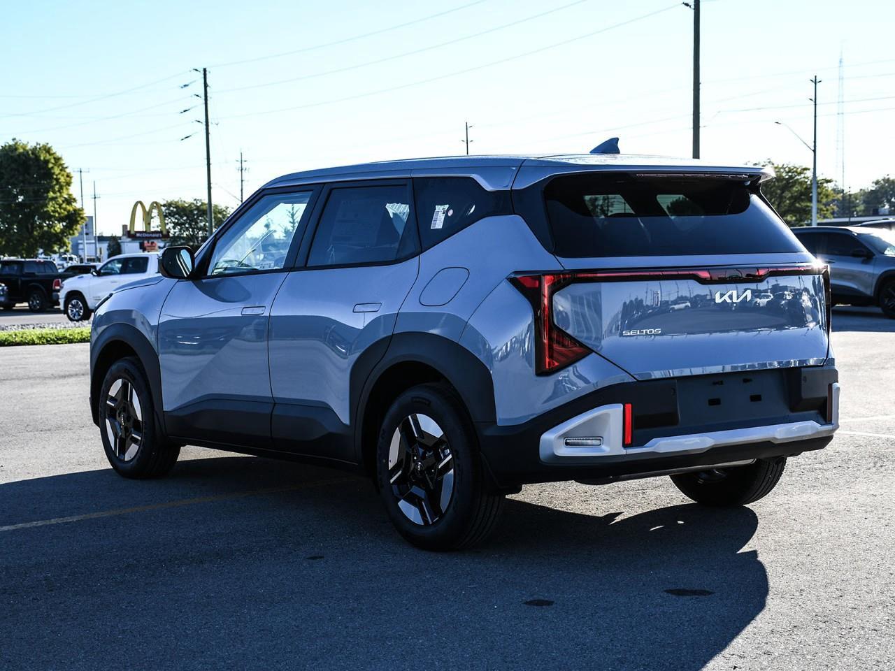 2027 Kia Seltos LX Photo3