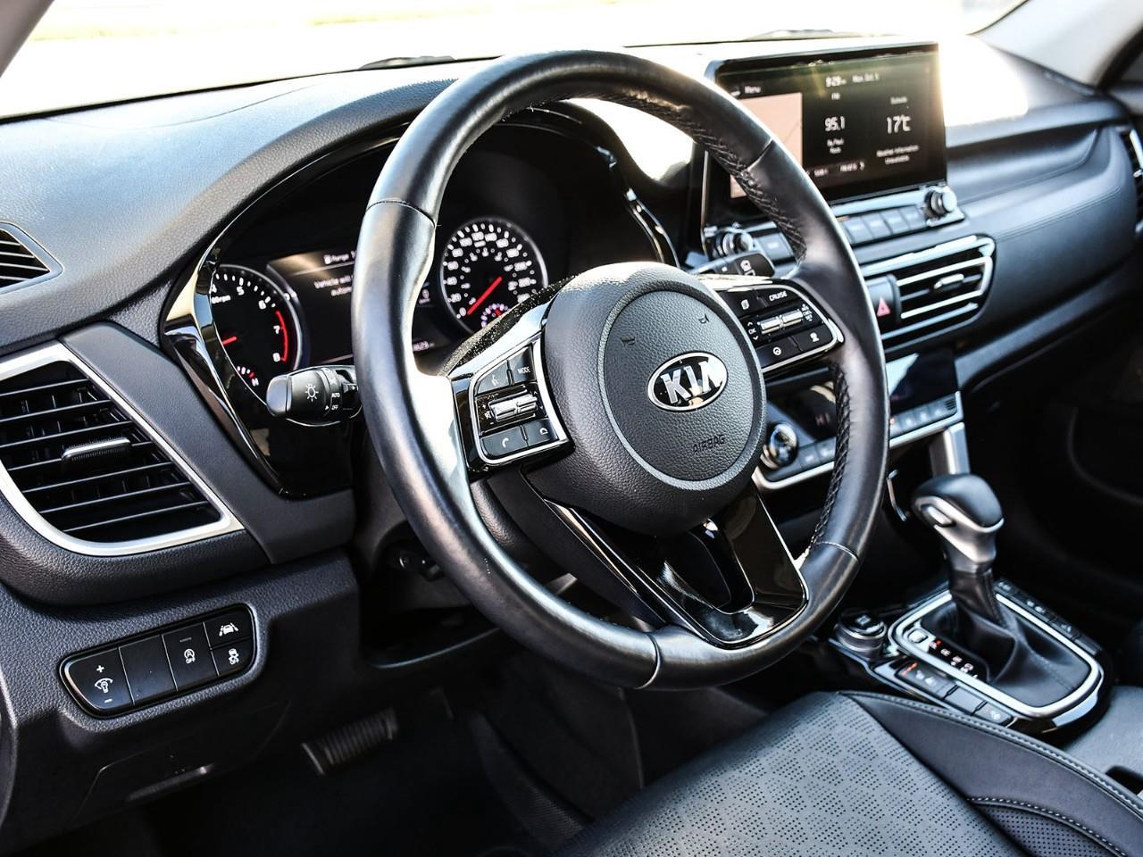 2021 Kia Seltos EX Premium 2021 Kia Seltos EX AWD | All-Wheel Drive | Heated Seats | Power Sunroof | Heated Steering Wheel. Photo