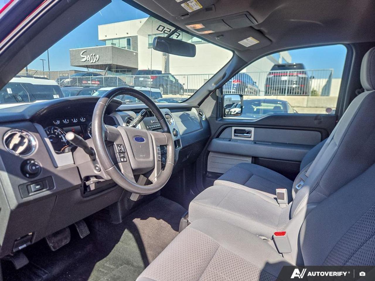 2011 Ford F-150 XLT ONE OWNER | LOW KM'S! | 6 SEATS Photo