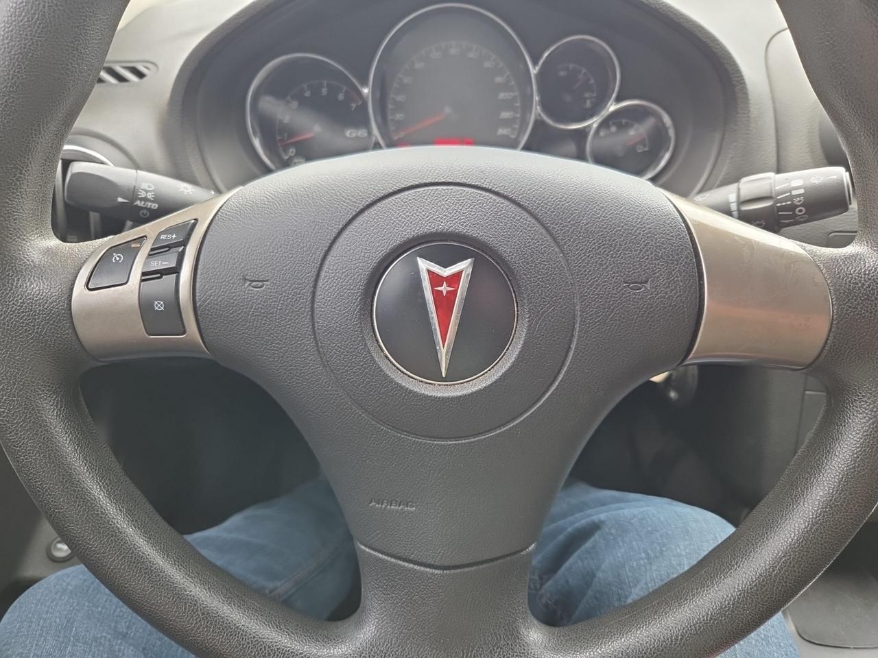 2007 Pontiac G6 SE Photo