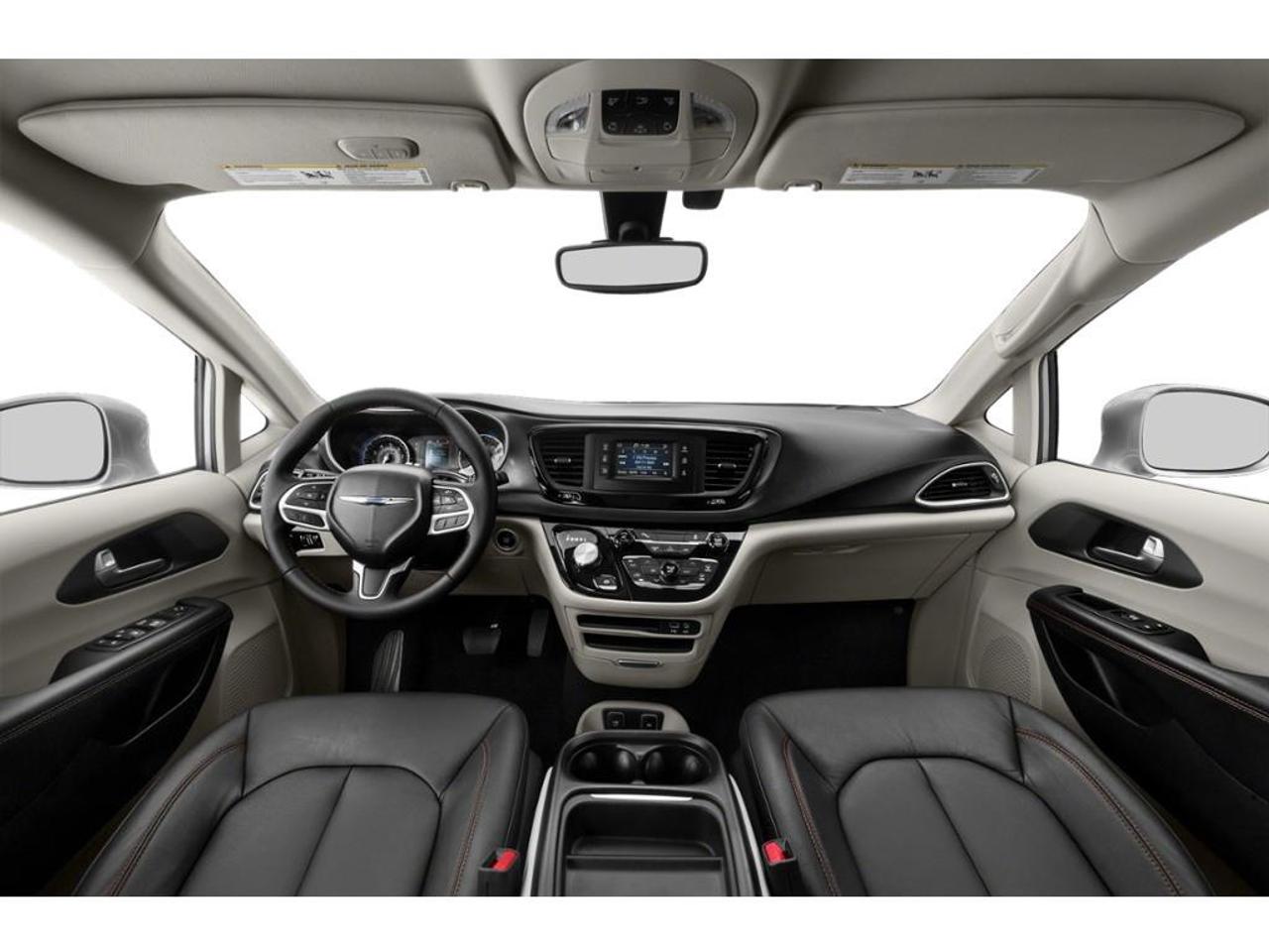 2017 Chrysler Pacifica Limited Photo