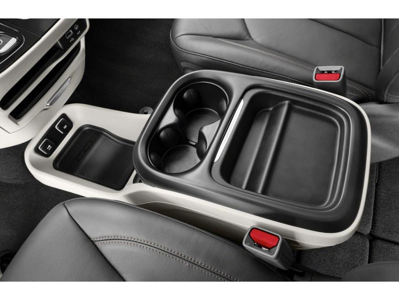 2017 Chrysler Pacifica Limited Photo