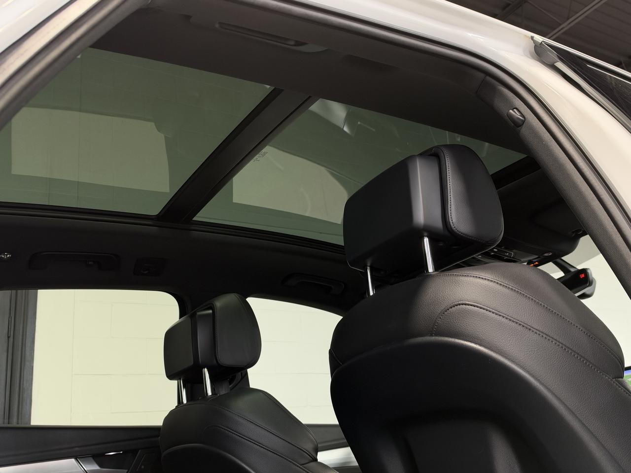 2018 Audi Q5 Technik S-Line, Navi, Backup, Sunroof Photo