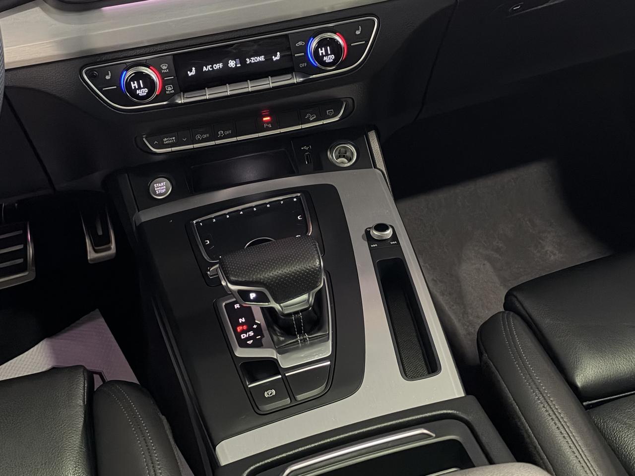 2018 Audi Q5 Technik S-Line, Navi, Backup, Sunroof Photo