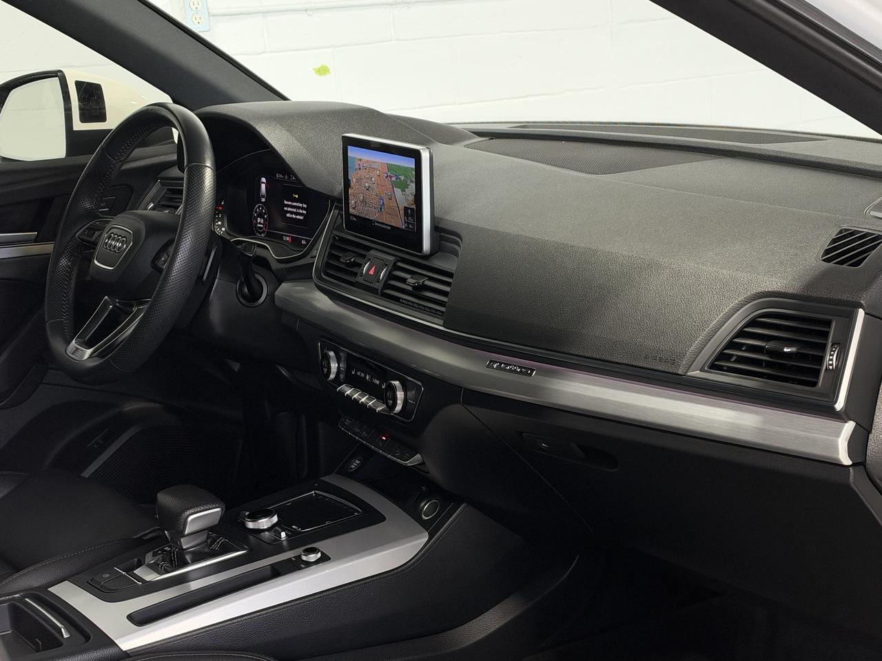 2018 Audi Q5 Technik S-Line, Navi, Backup, Sunroof Photo
