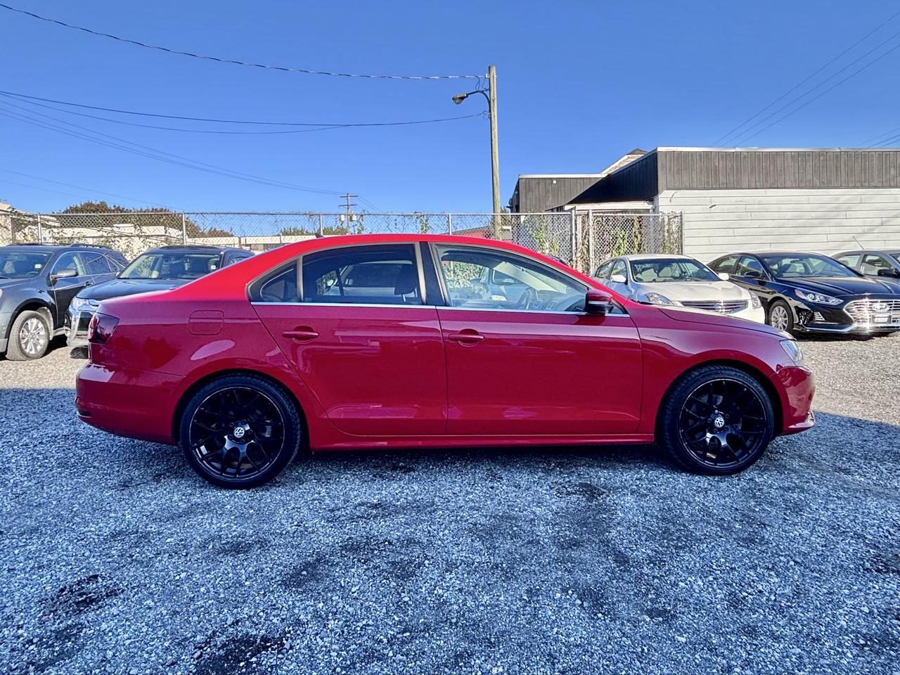 2016 Volkswagen Jetta FINANCING AVAILABLE Photo5
