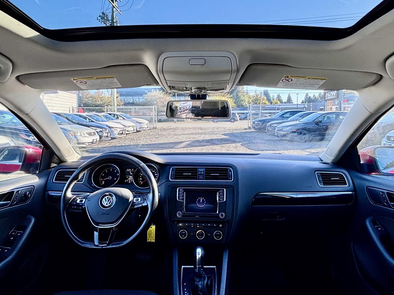 2016 Volkswagen Jetta FINANCING AVAILABLE Photo11