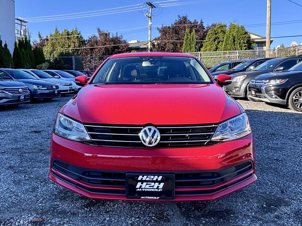 2016 Volkswagen Jetta FINANCING AVAILABLE Photo3