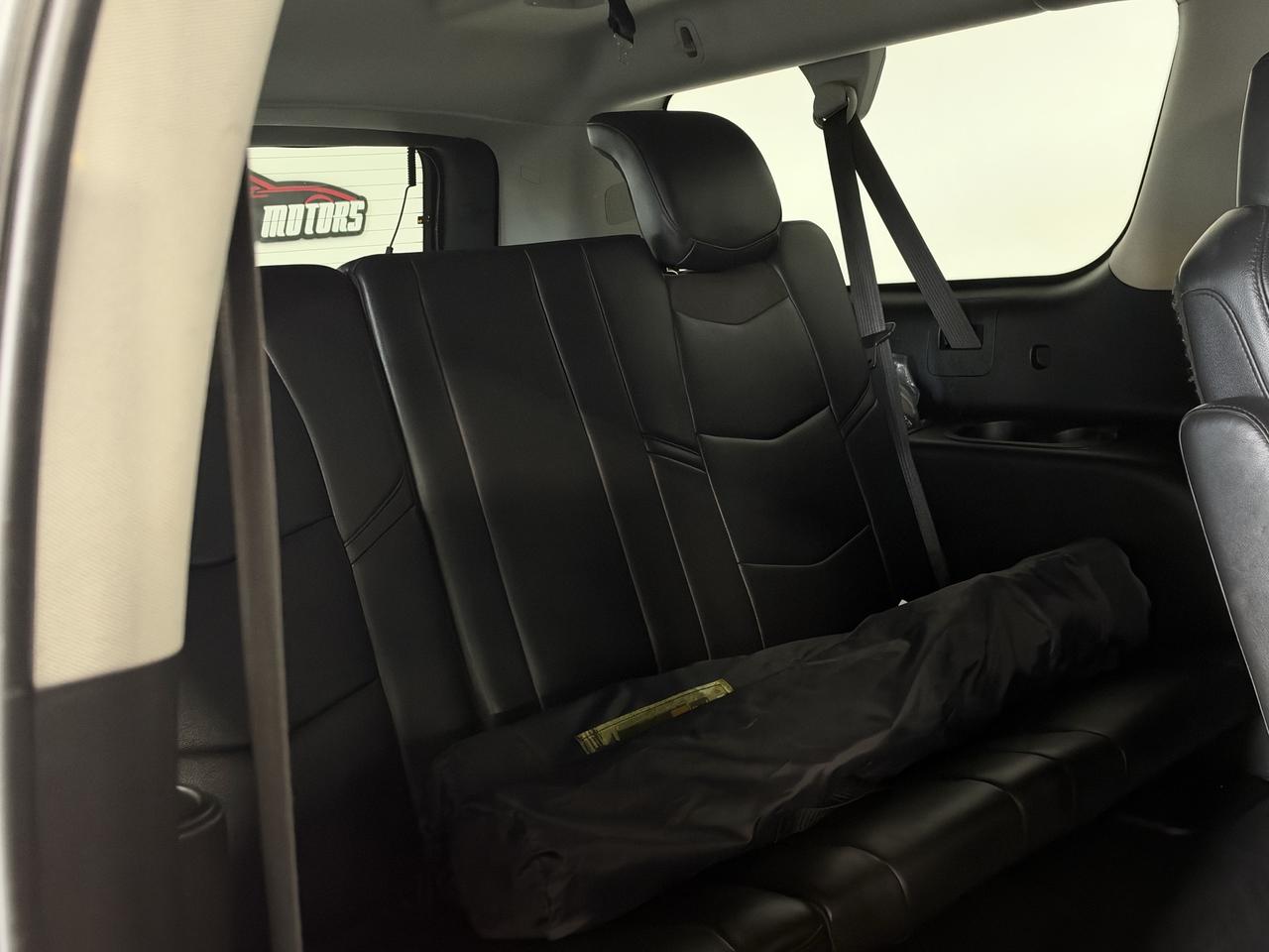 2018 Cadillac Escalade ESV Luxury DVD, Captain Seats, Navi, Backup Photo