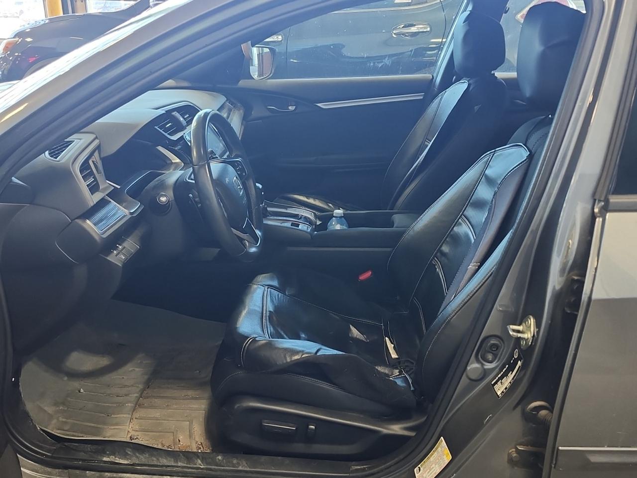 2020 Honda Civic Sport - LOW KM'S, SUNROOF, HEATED LEATHER SEATS!! - Photo #11