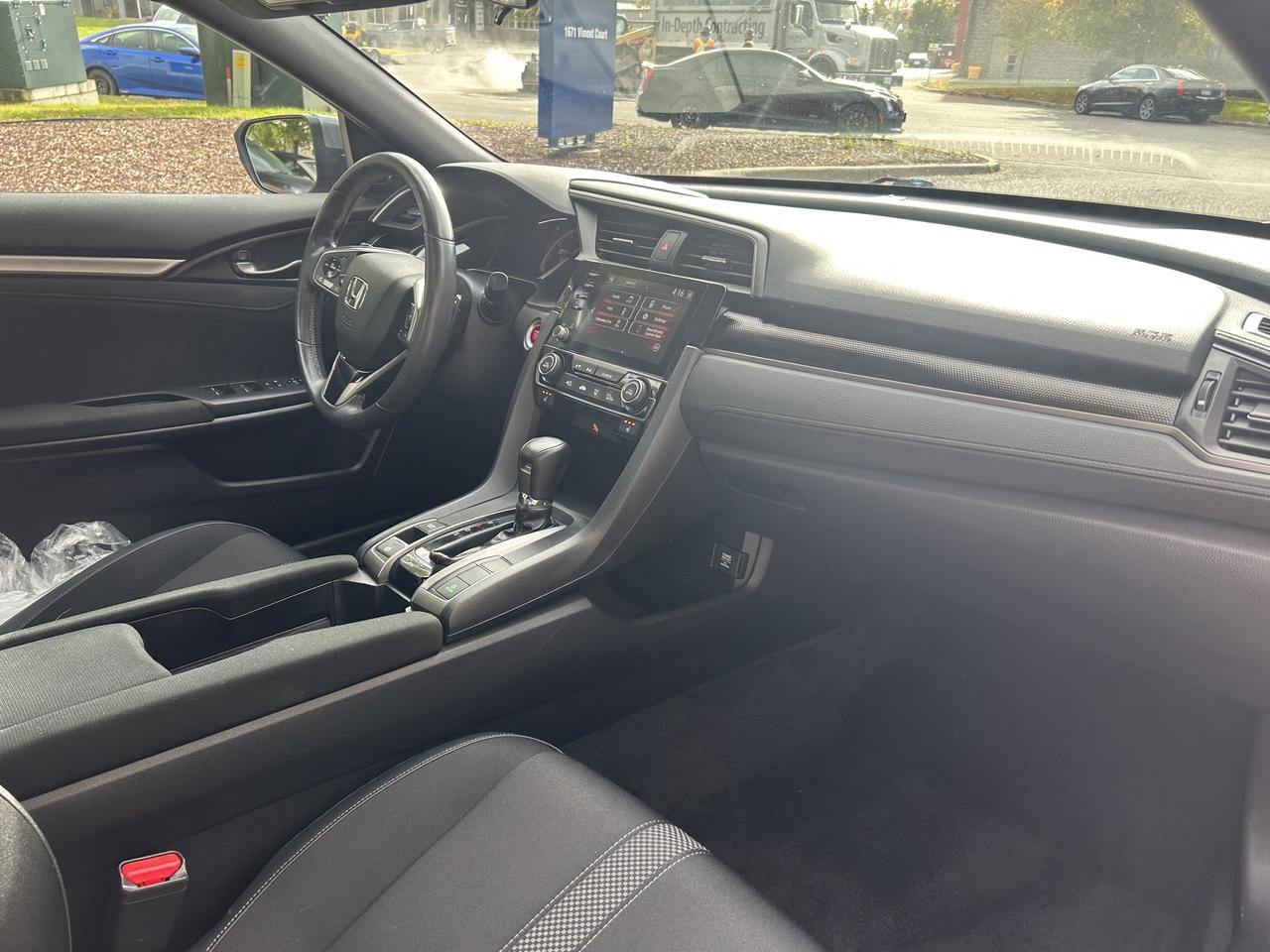2020 Honda Civic Sport - LOW KM'S, SUNROOF, HEATED LEATHER SEATS!! - Photo #31