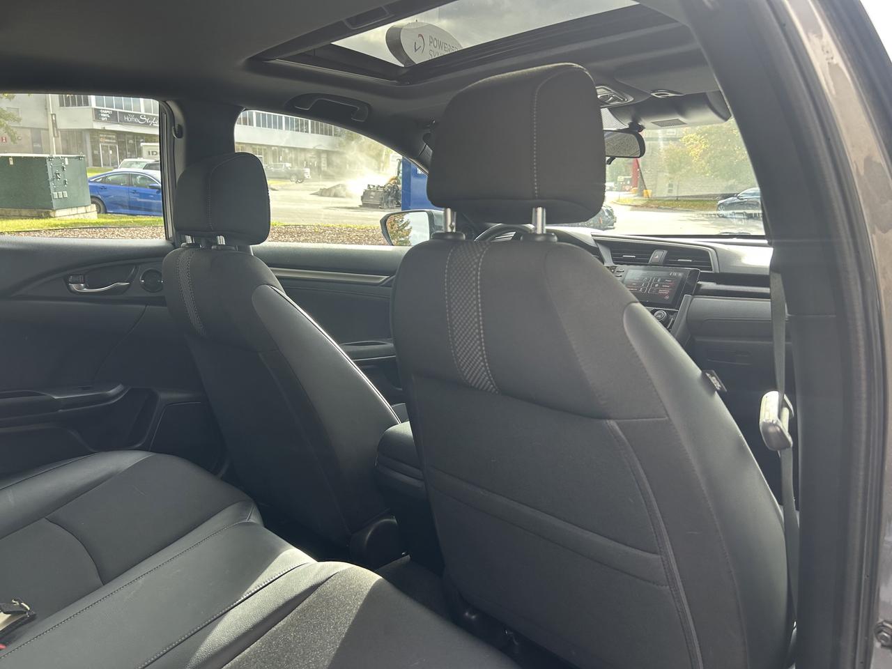 2020 Honda Civic Sport - LOW KM'S, SUNROOF, HEATED LEATHER SEATS!! - Photo #32