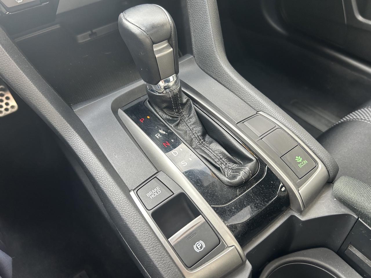 2020 Honda Civic Sport - LOW KM'S, SUNROOF, HEATED LEATHER SEATS!! - Photo #30