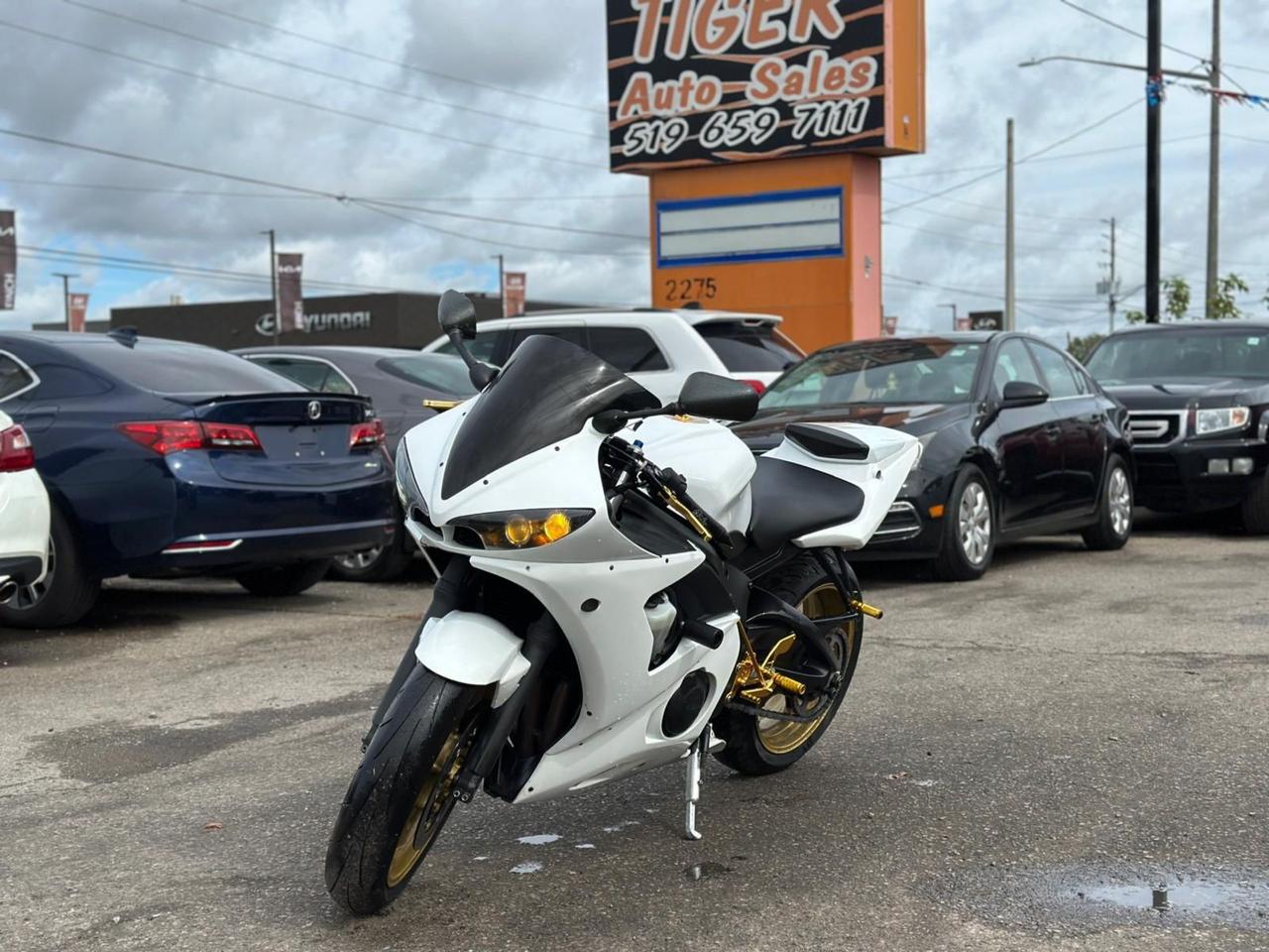 2009 Yamaha YZF R6 R6 S, GREAT SHAPE, TWIN BROTHERS EXHAUST - Photo #1
