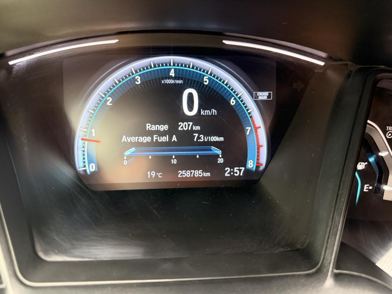 2017 Honda Civic 4dr Man LX Photo