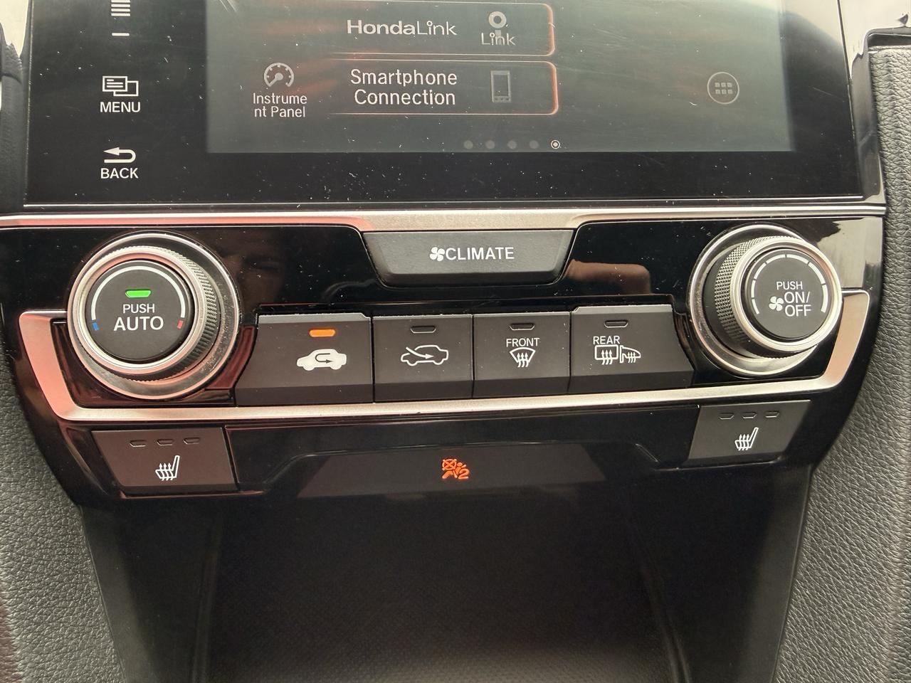 2017 Honda Civic 4dr Man LX Photo
