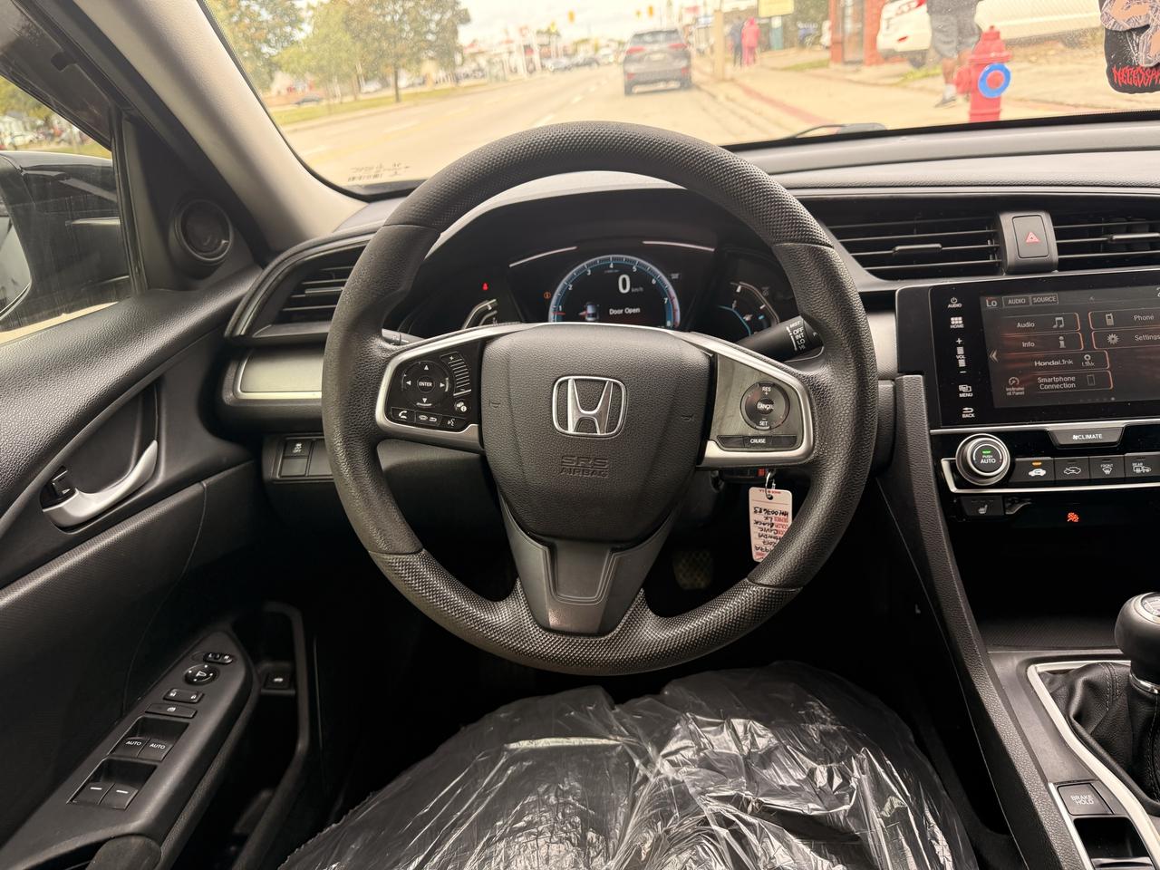 2017 Honda Civic 4dr Man LX Photo