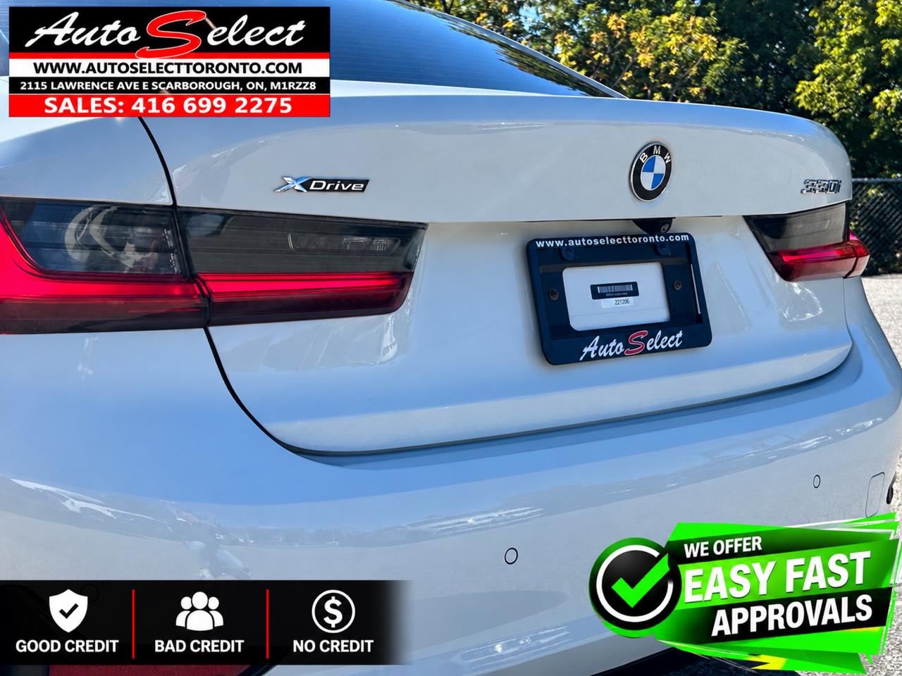 2021 BMW 330i xDrive AWD - Apple Carplay - Technology Pkg - Well Mainta Photo