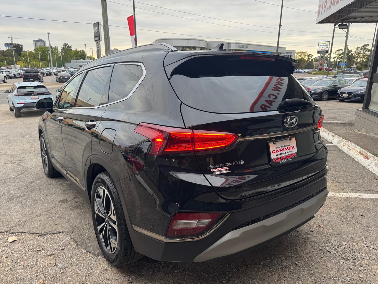 2019 Hyundai Santa Fe Ultimate 2.0 LOADED | ONE OWNER | ACCIDENT FREE Photo2