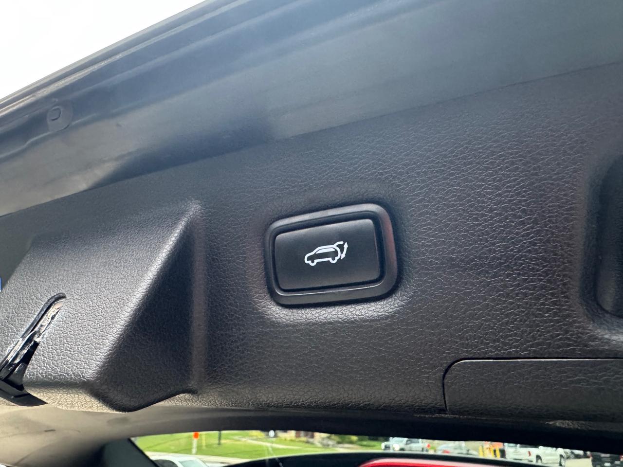 2019 Hyundai Santa Fe Ultimate 2.0 LOADED | ONE OWNER | ACCIDENT FREE Photo