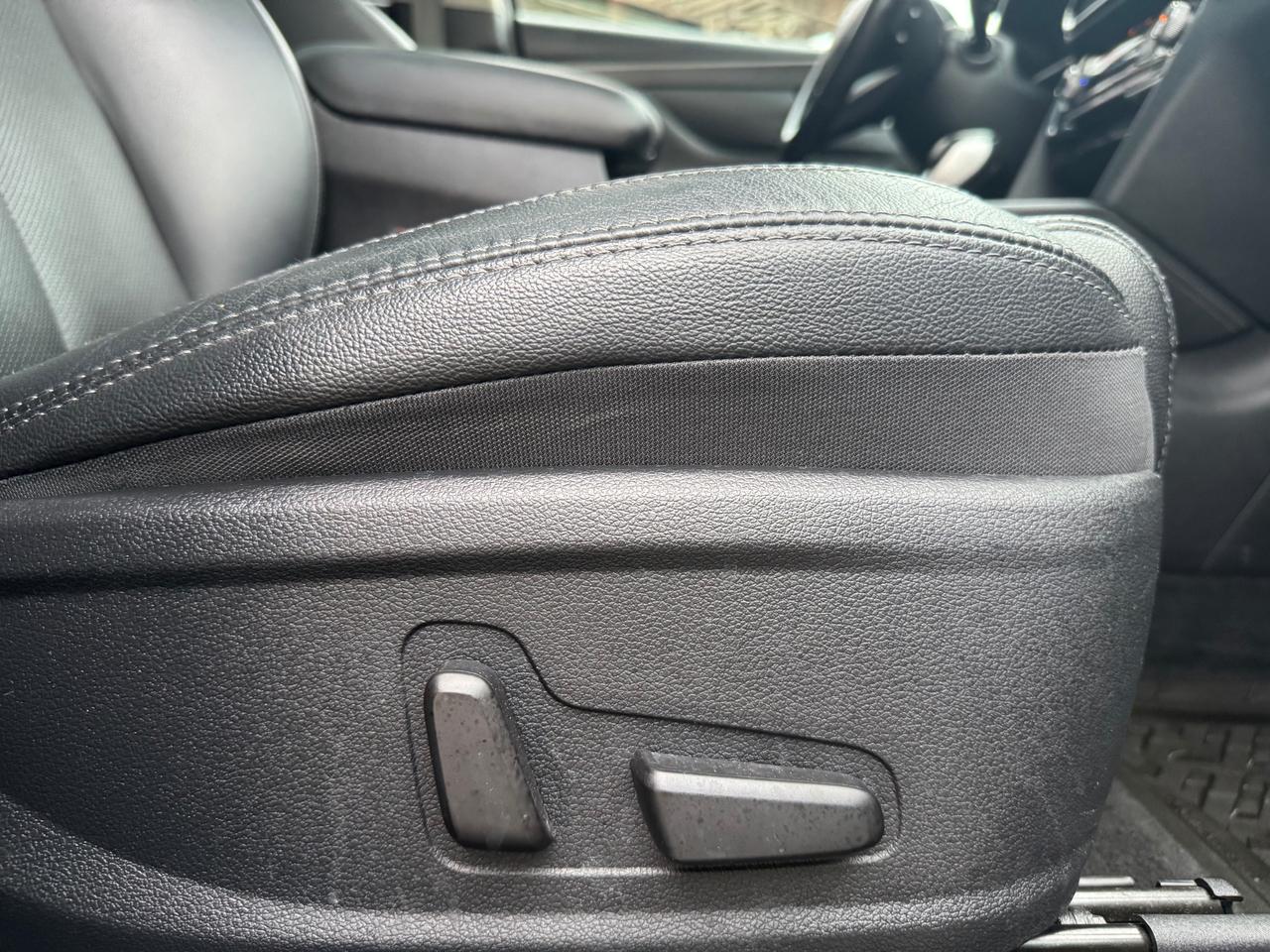 2019 Hyundai Santa Fe Ultimate 2.0 LOADED | ONE OWNER | ACCIDENT FREE Photo