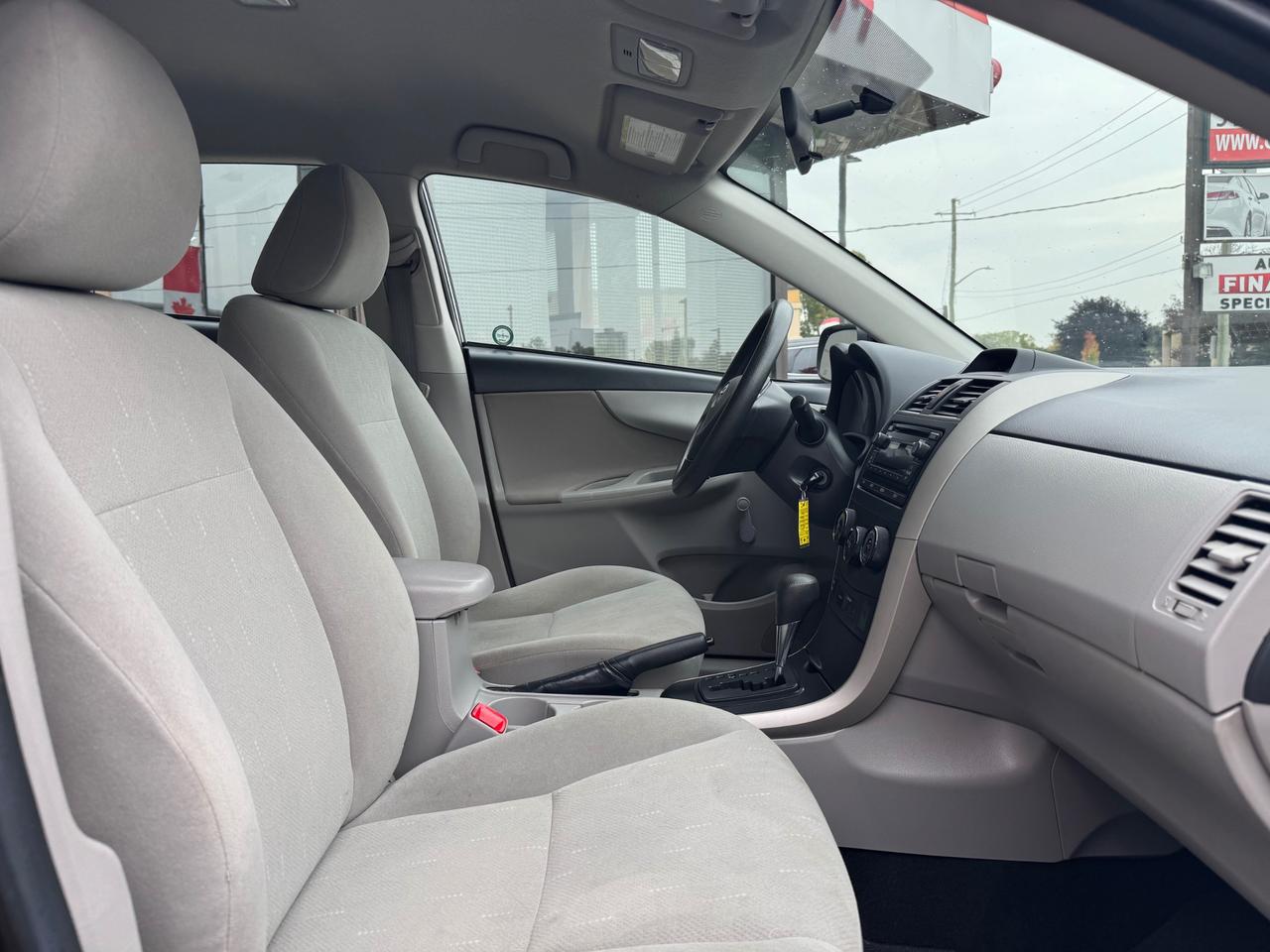 2013 Toyota Corolla CE LOW KMS | ONE OWNER | ACCIDENT FREE Photo