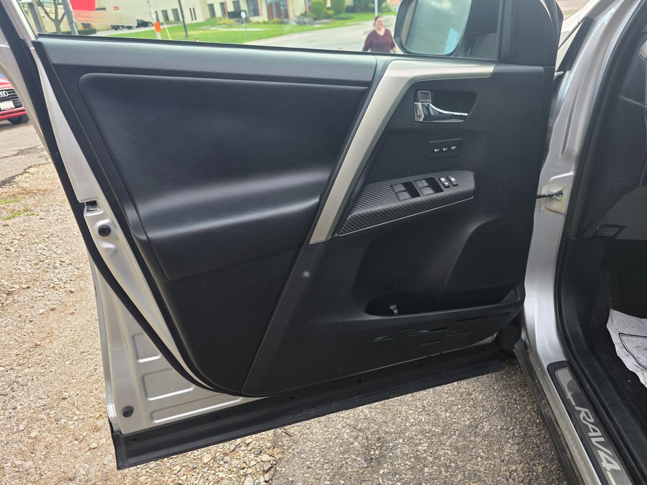 2015 Toyota RAV4 Limited AWD | Loaded | One Owner | Accident Free Photo