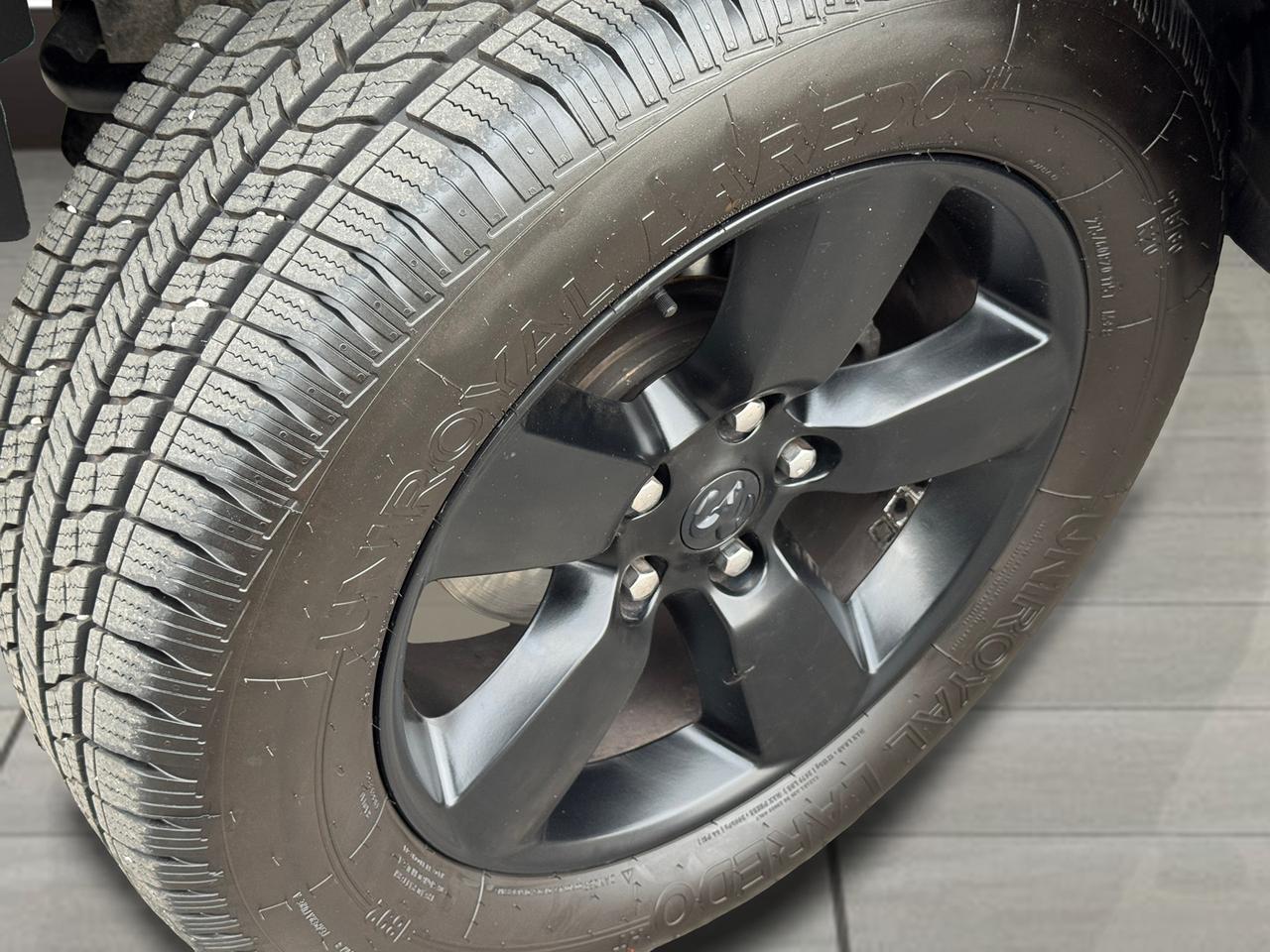 2019 RAM 1500 Classic Warlock 4x4 Crew 5.7L V8 HEMI+Tinted+Remote Start Photo