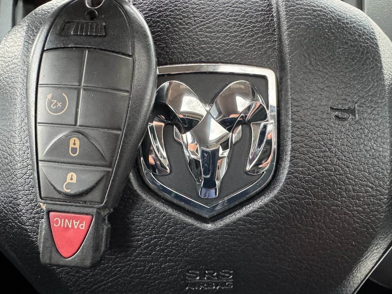 2019 RAM 1500 Classic Warlock 4x4 Crew 5.7L V8 HEMI+Tinted+Remote Start Photo