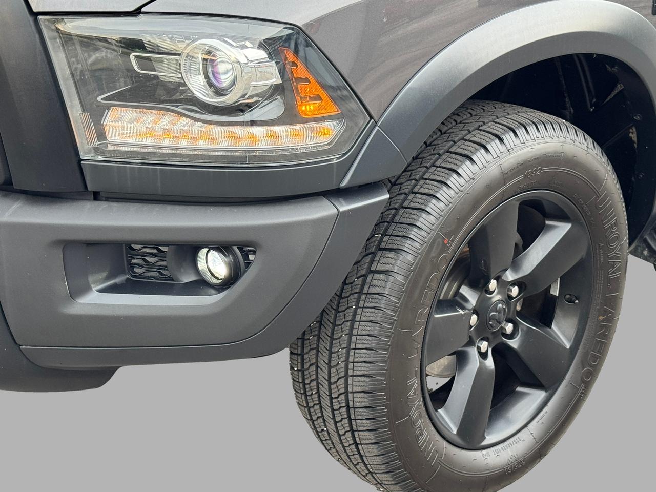 2019 RAM 1500 Classic Warlock 4x4 Crew 5.7L V8 HEMI+Tinted+Remote Start Photo