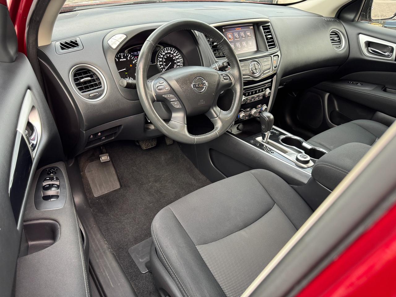 2017 Nissan Pathfinder SV 4WD 7 Passenger 3.5L V6+CLEAN CARFAX Photo