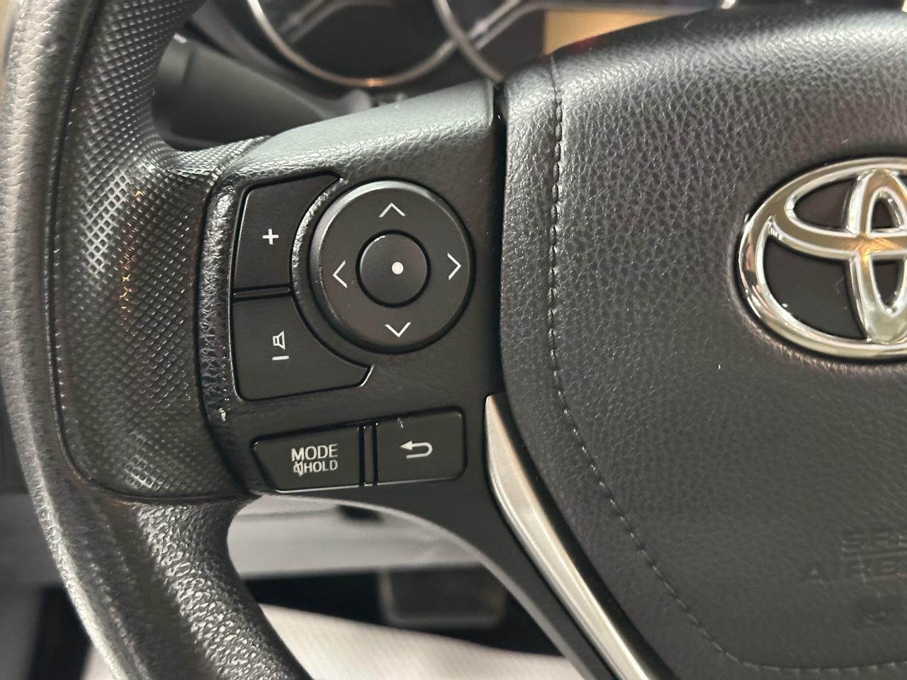 2016 Toyota Corolla LE Photo31